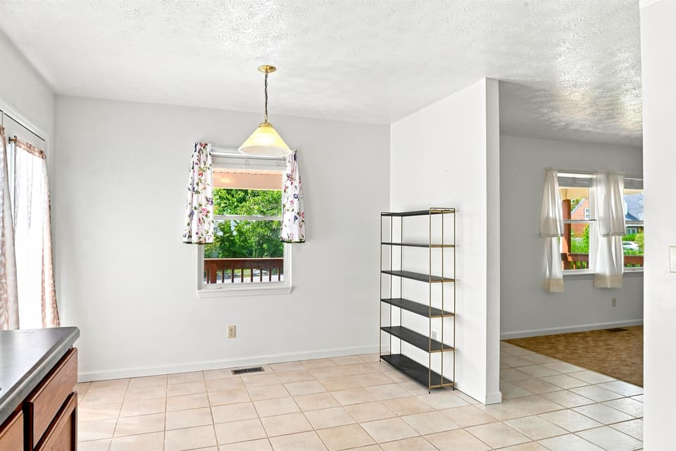 111 Hagan Street NE, photo 15 of 40