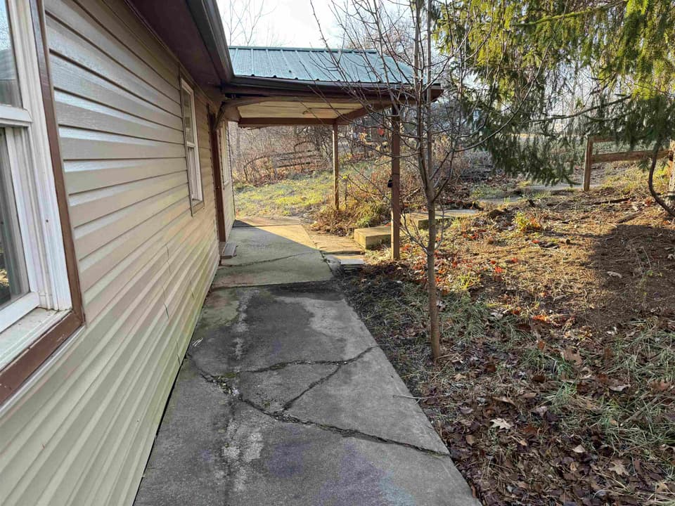 2825 Spaulding Road, photo 23 of 25