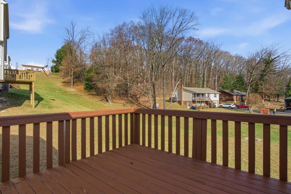 370 Robin Hood Drive, photo 31 of 40