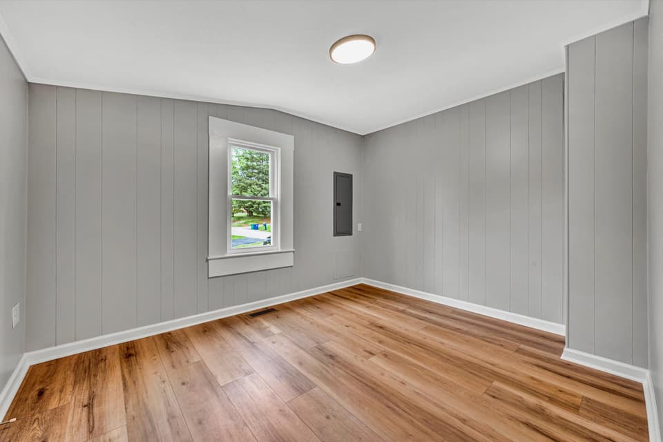 955 Church St NE, photo 25 of 33