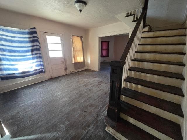295 Depot Street NE, photo 11 of 37