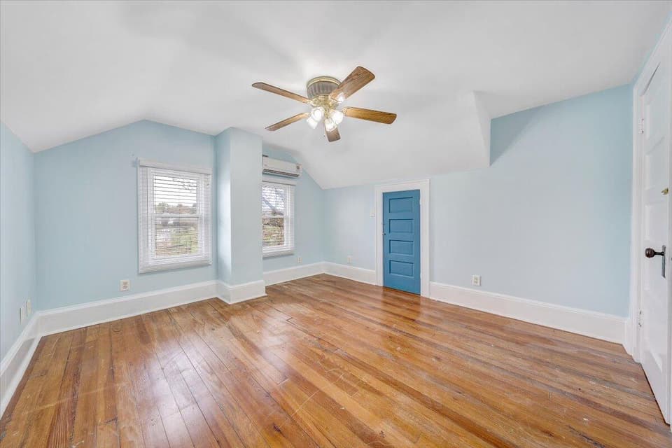 855 E Main St, photo 23 of 34