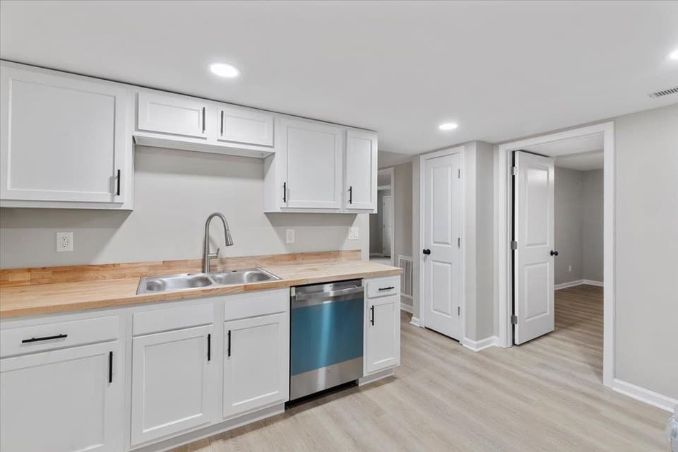 435 Teel Street, photo 36 of 40