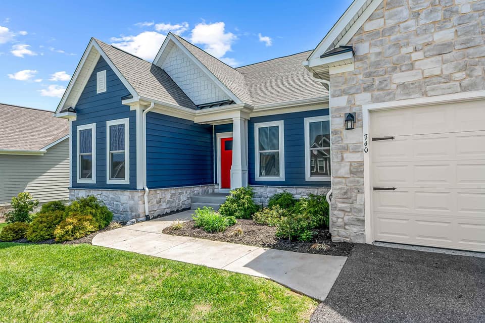 740 Jefferson Circle, photo 4 of 40