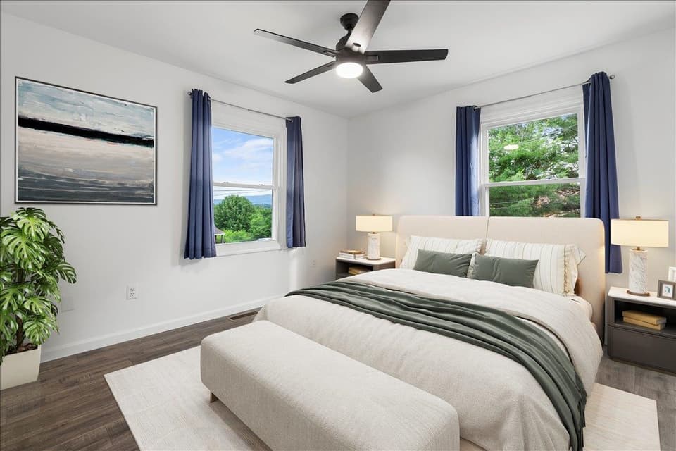 120 SE Howery Street, photo 17 of 40