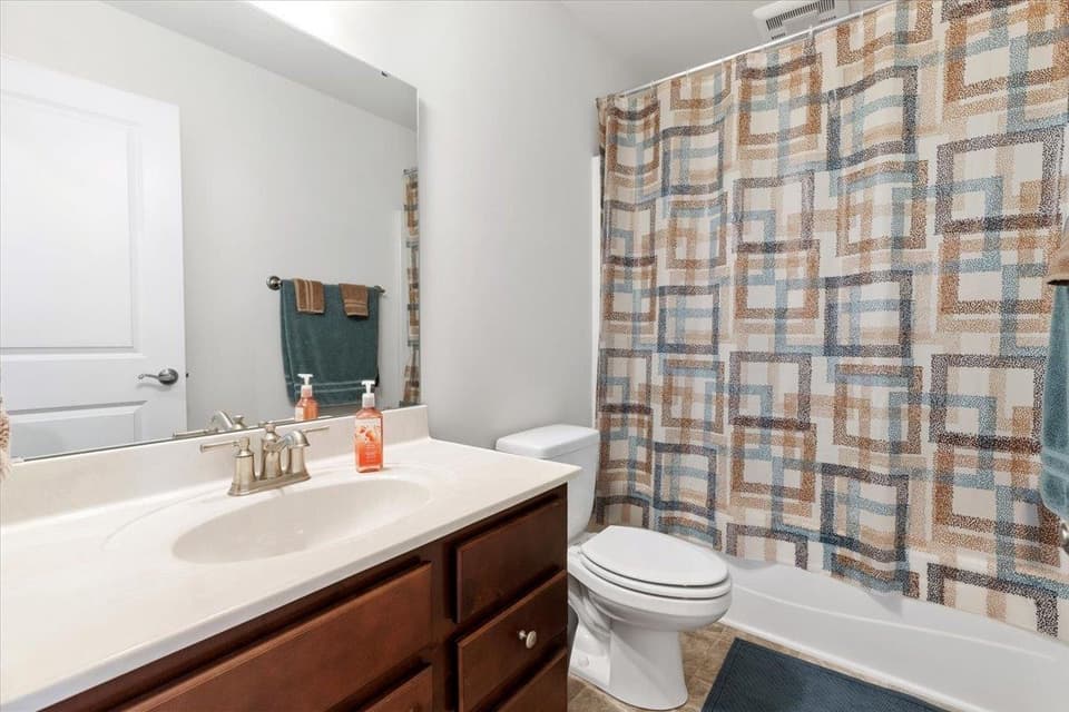 325 John Adams Drive, photo 30 of 40