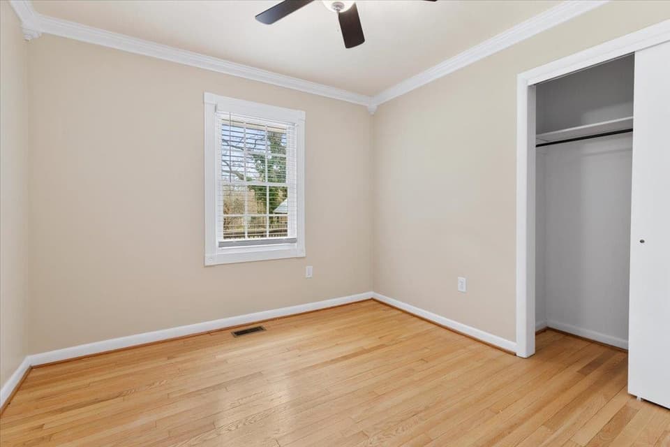 106 Miller Street SE, photo 22 of 40