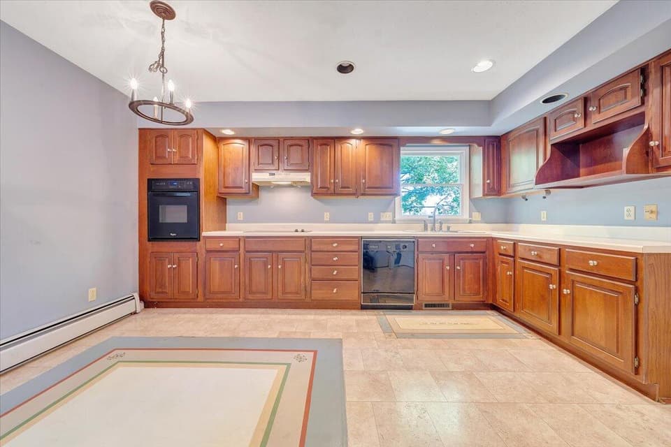 765 W Main Street, photo 20 of 40