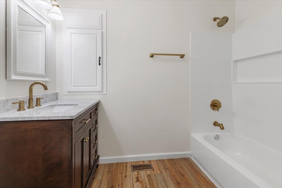 4660 Blue Heron Drive, photo 18 of 40