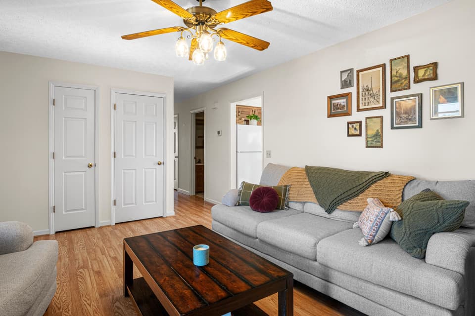 15 Massie Drive NW, photo 12 of 40