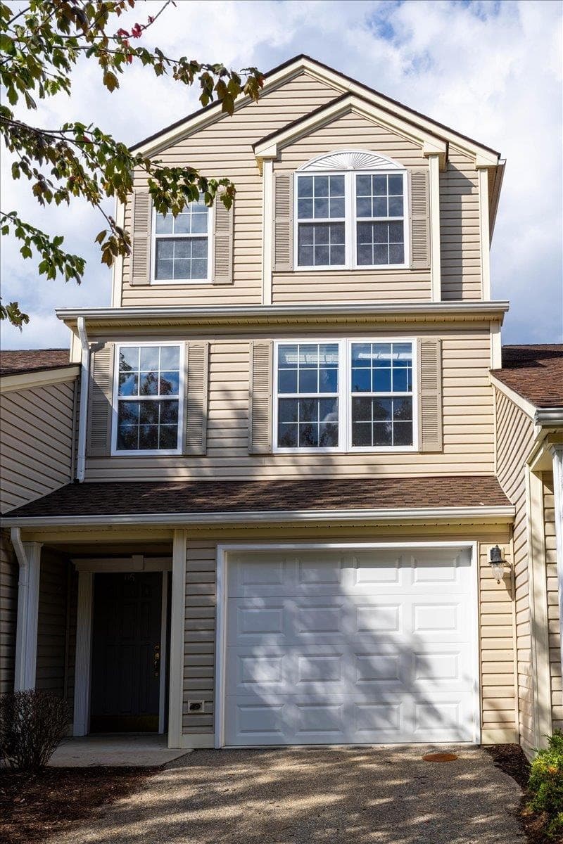 115 Kitty Lane, Christiansburg, photo 2