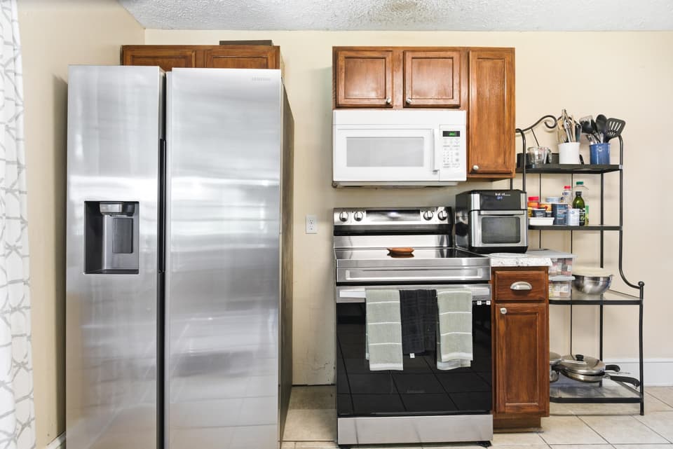 220 Mitchell Street, photo 9 of 30