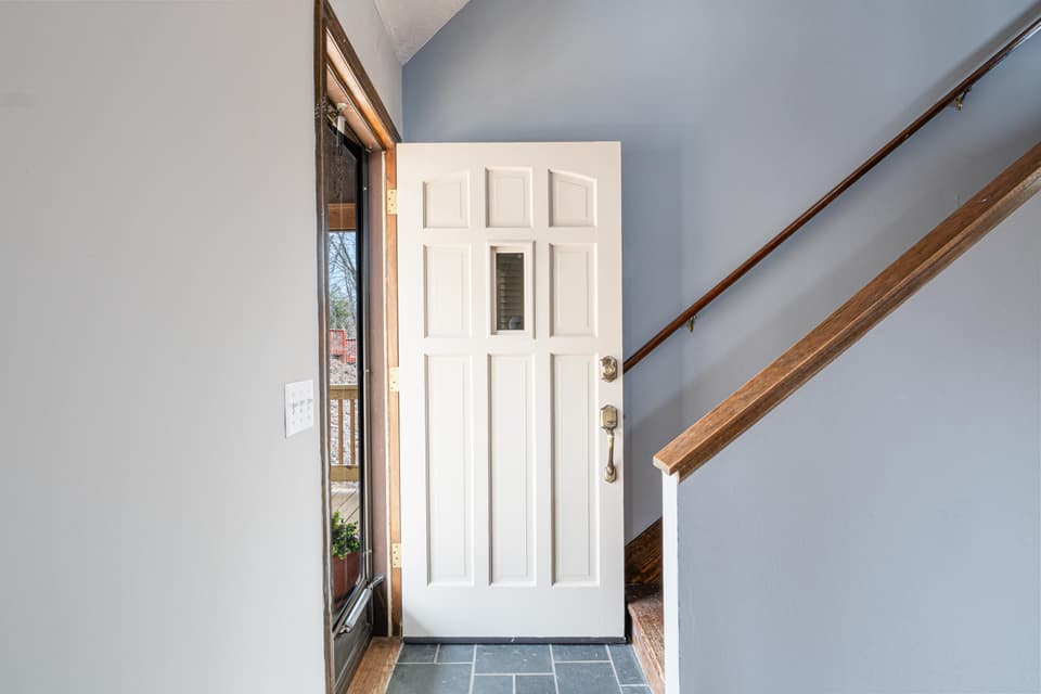395 Arrowhead Trail, photo 6 of 40