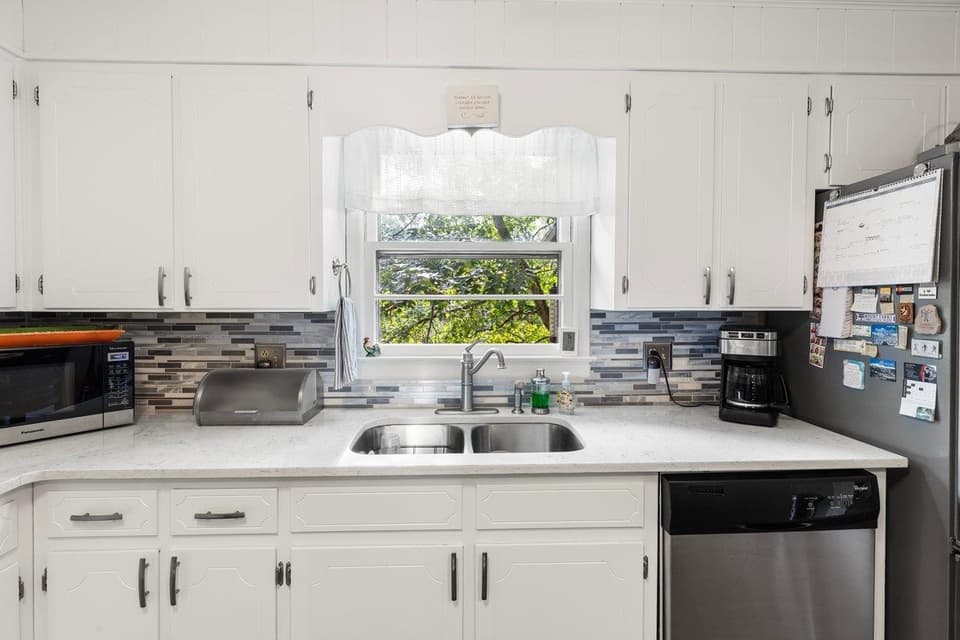 125 Edgewood Drive, photo 12 of 35