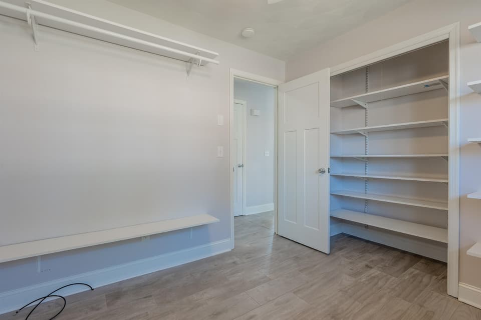 230 Montgomery Street NE, photo 28 of 40