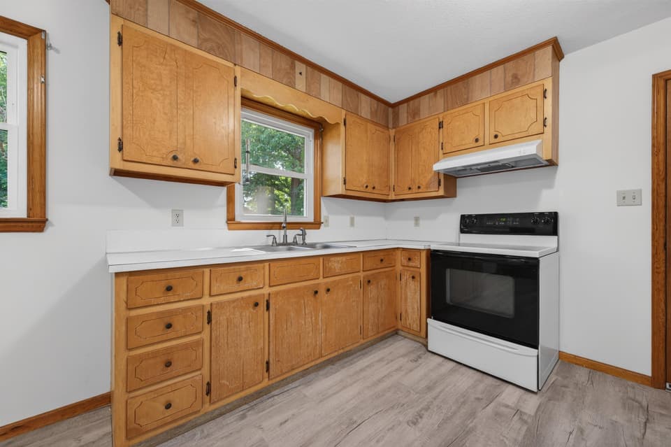 660 McDaniel Drive, photo 13 of 40