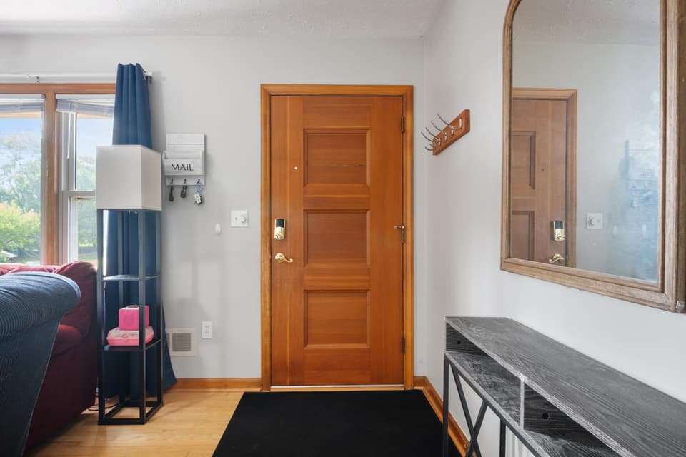 105 Wades Lane, photo 5 of 40