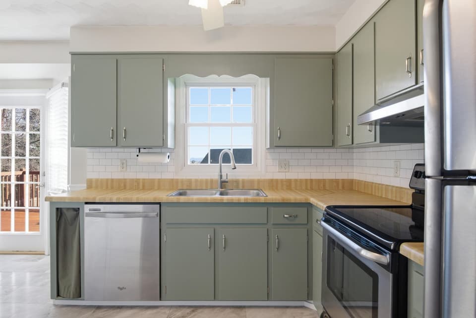 1381 Dow Street, photo 20 of 40