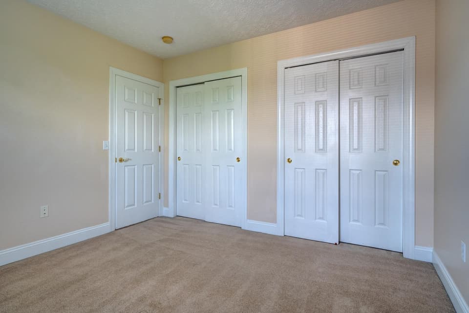 295 Tall Oak Boulevard, photo 30 of 34