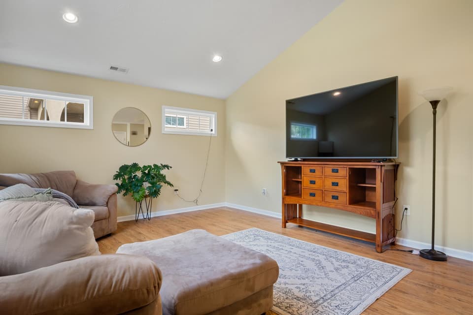 180 Alexa Lane, photo 5 of 36