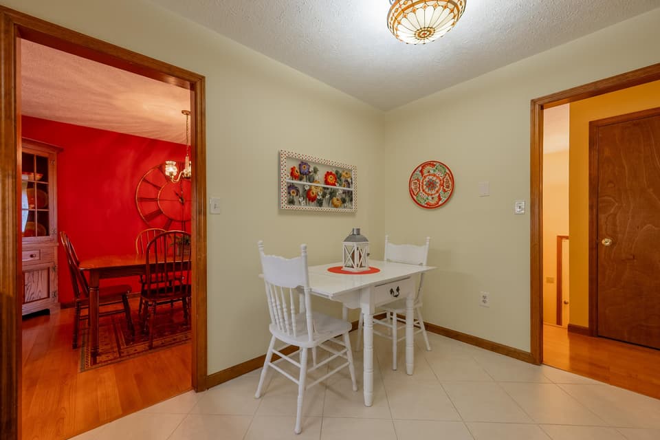 765 Atkinson Road, photo 20 of 40
