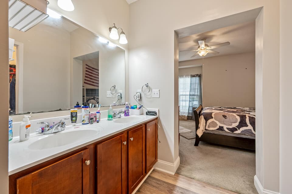285 Easy Street, photo 35 of 40