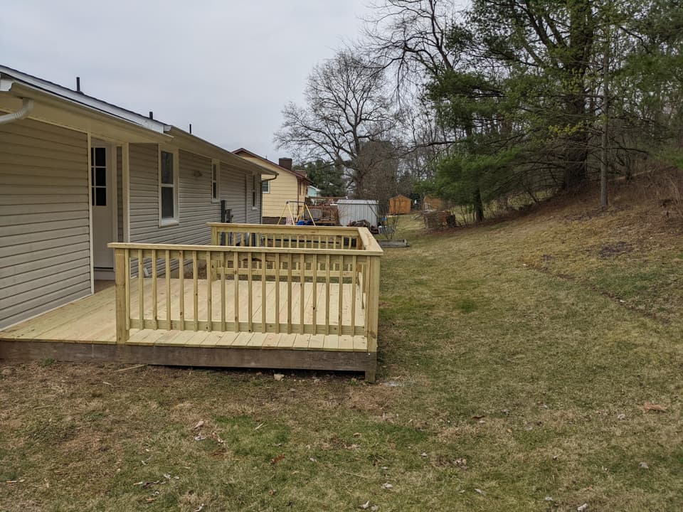 1370 Wall St, photo 6 of 38