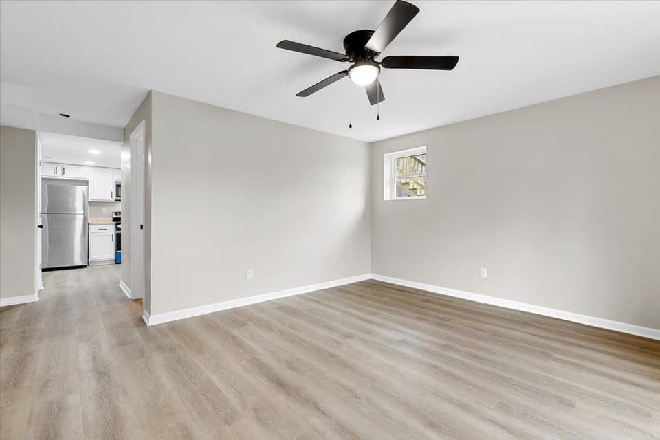 435 Teel Street, photo 30 of 40