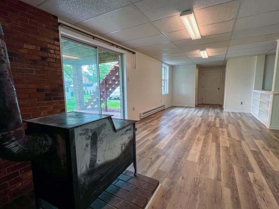 975 Carson Dr, photo 27 of 37