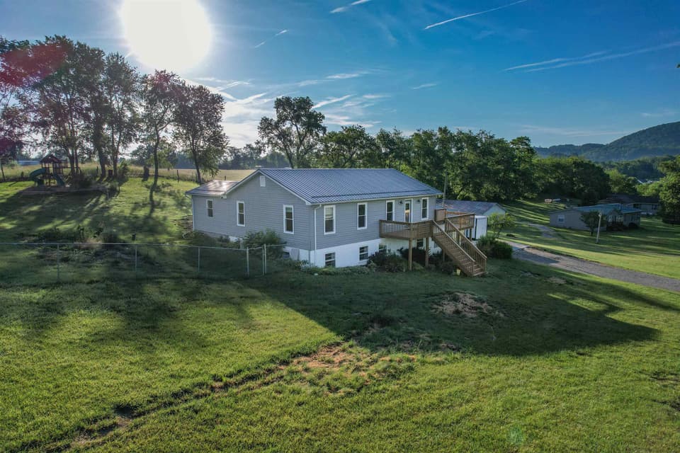 4424 Bluegrass Road, Christiansburg, VA