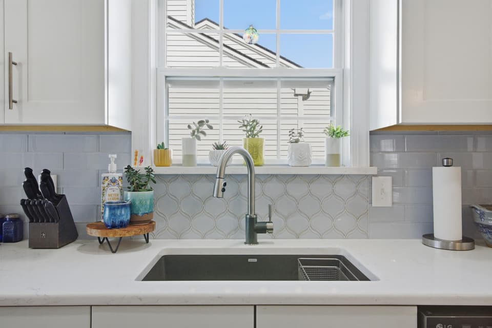 265 Robert Street, photo 12 of 40