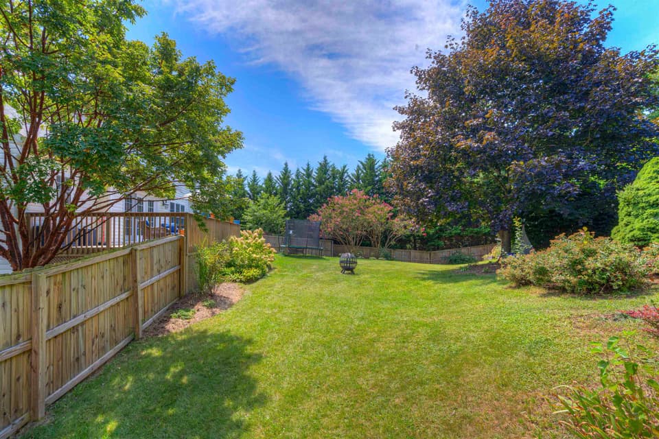 1450 Sleepy Hollow Road, photo 10 of 40