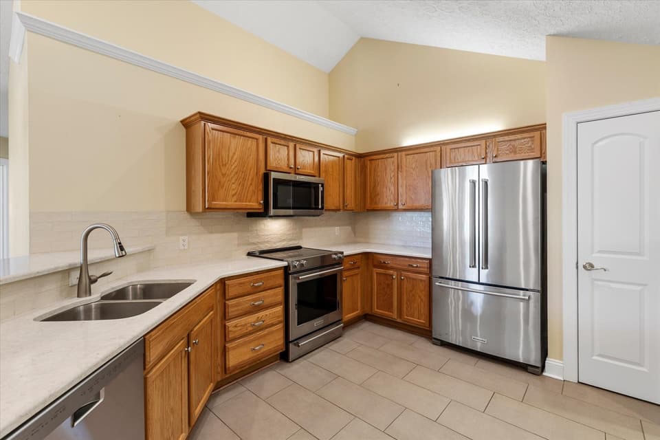 227 Patriot Way Unit 63, photo 13 of 40
