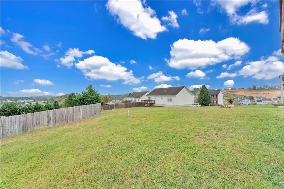 445 Chelsea Loop, photo 37 of 40