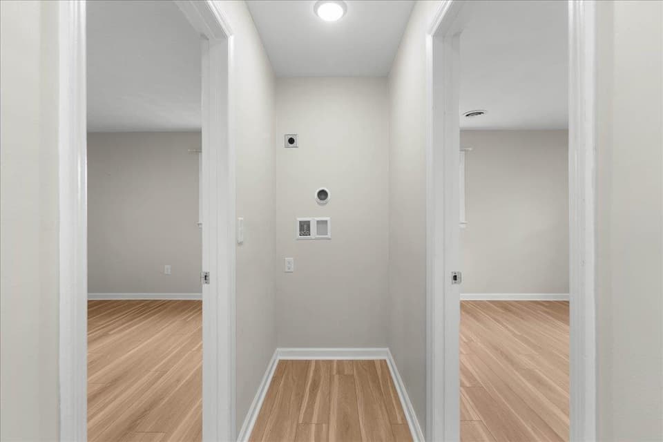 1370 Roanoke Street, photo 15 of 40