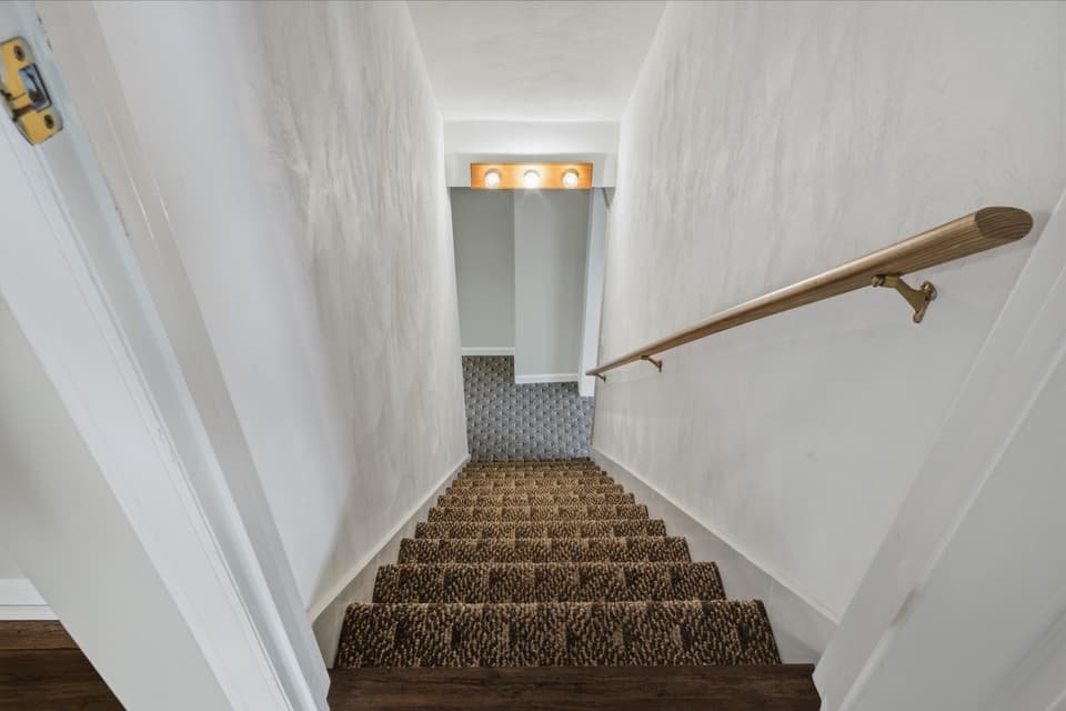 55 Sapphire Avenue, photo 39 of 40
