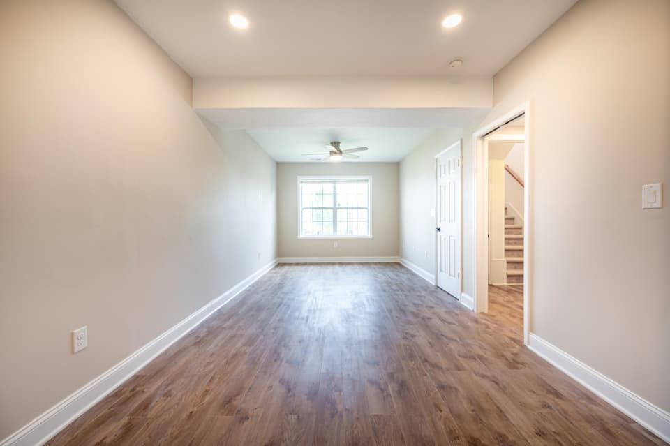 200 Wistaria Drive, photo 22 of 34