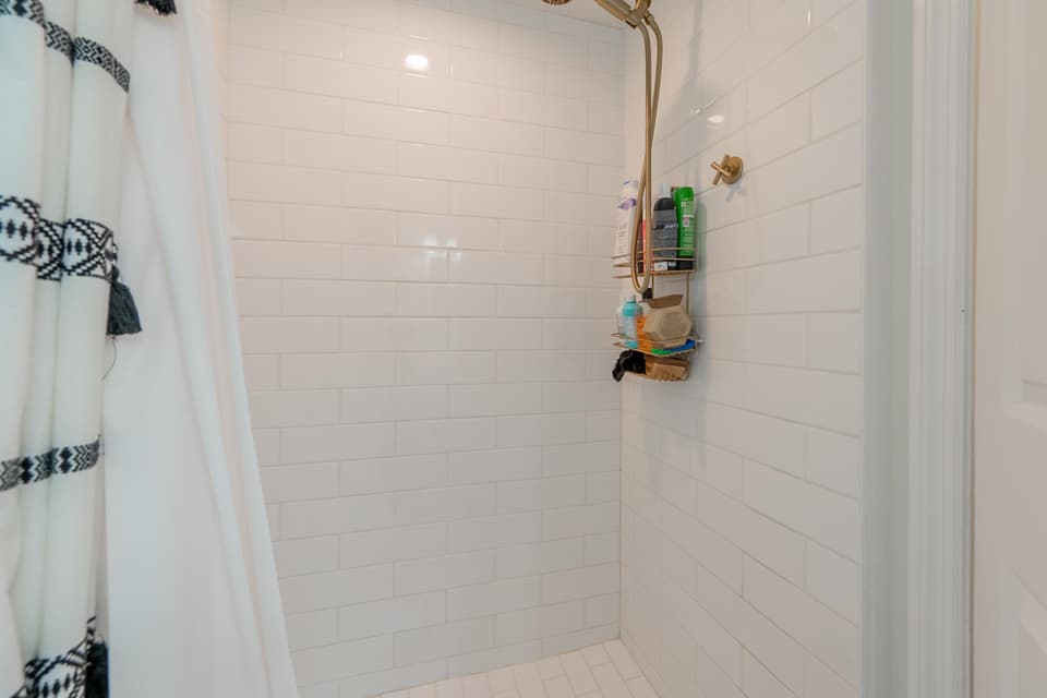 305 Overland Drive, photo 31 of 40