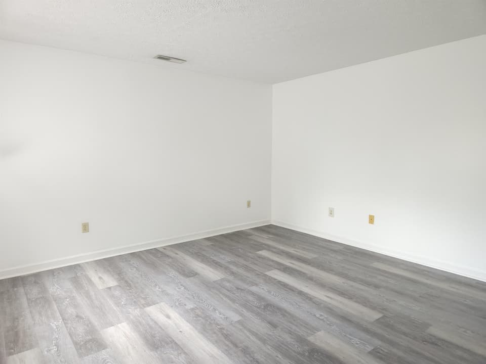 2594 Townhouse Street, photo 4 of 17