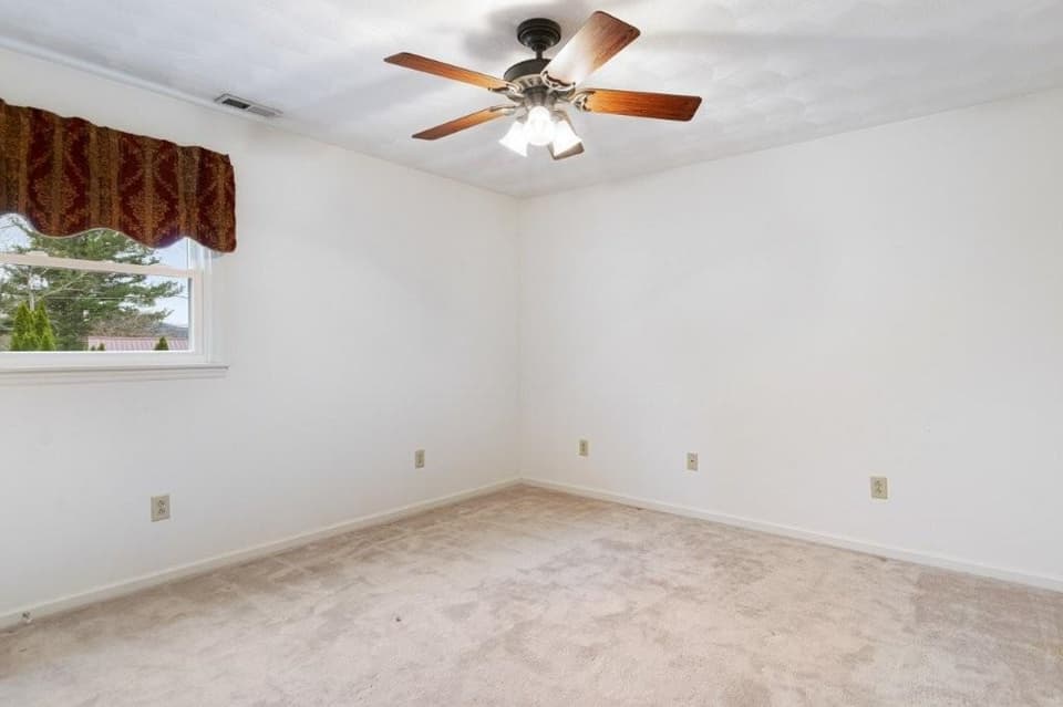 35 Scattergood Drive, photo 25 of 38