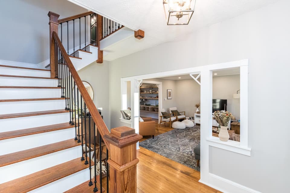 405 Lester Street, photo 11 of 40
