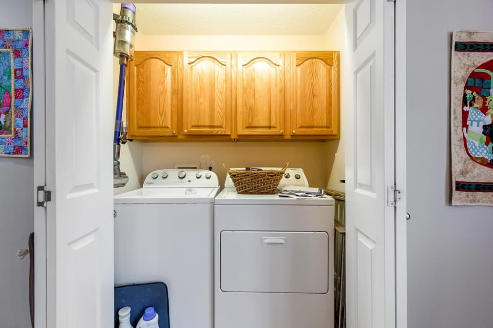 195 Tall Oak Boulevard, photo 17 of 40