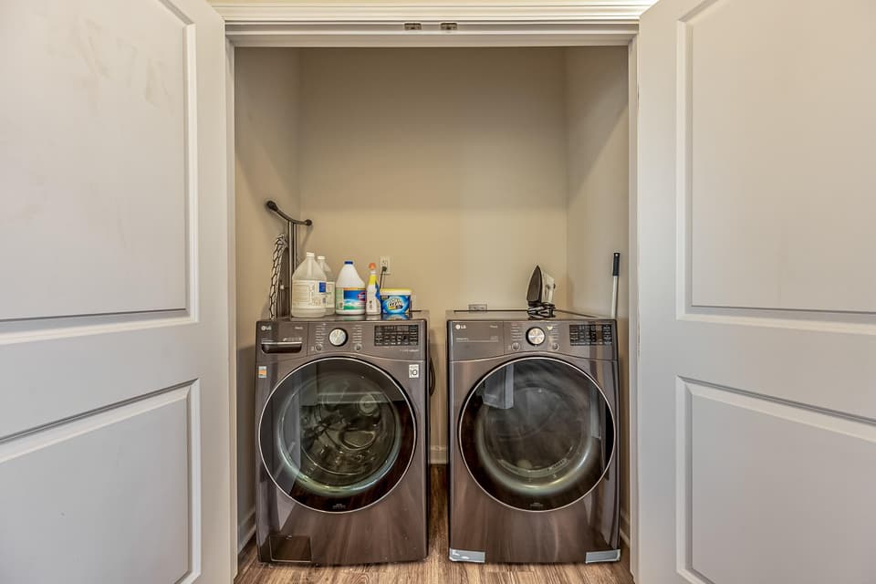 740 Jefferson Circle, photo 21 of 40