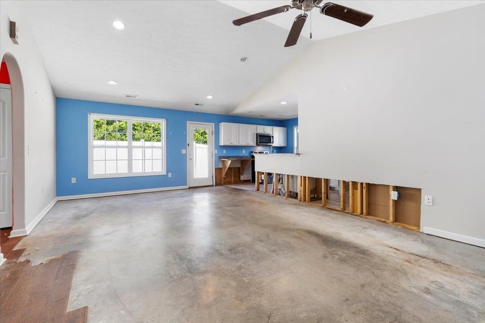 2100 Glade Drive SE, photo 24 of 40