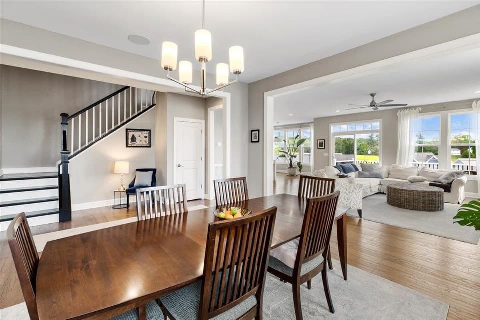 705 Jefferson Circle, photo 25 of 40
