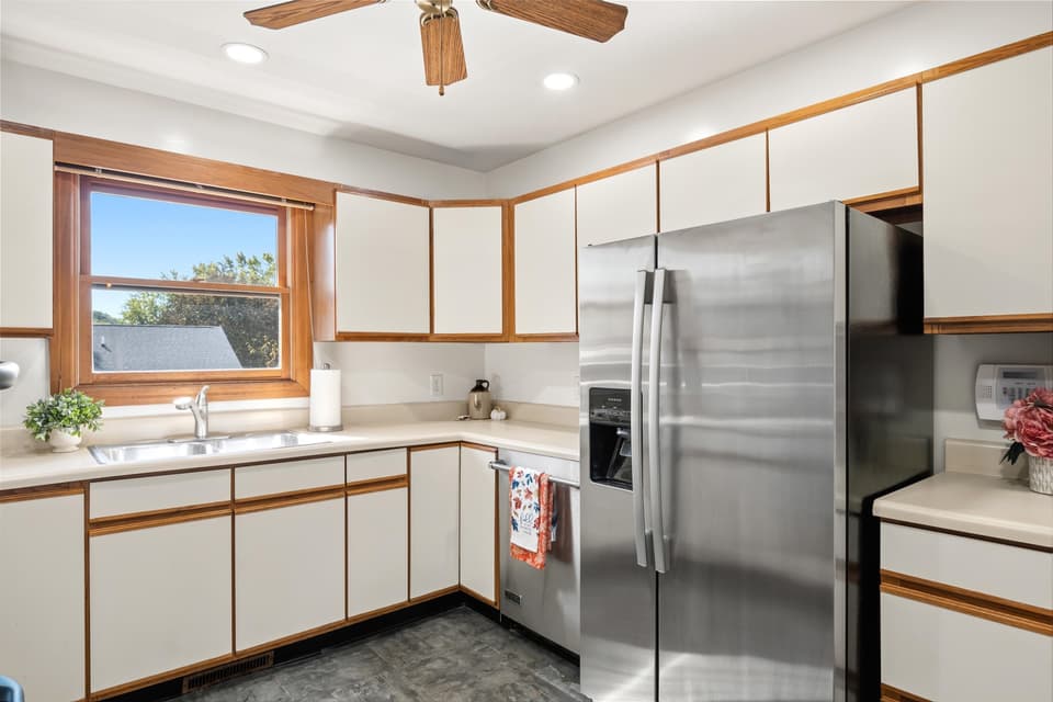 425 Independence Boulevard, photo 14 of 40