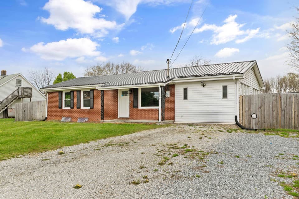 4090 Roanoke Street, photo 35 of 40