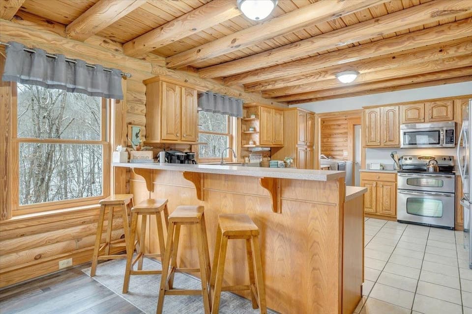 268 Declaration Lane, photo 7 of 40