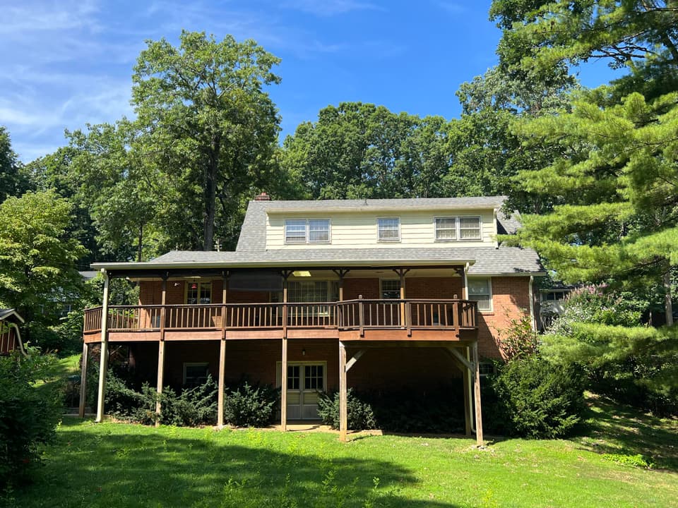 410 Dogwood Ln, photo 18 of 20