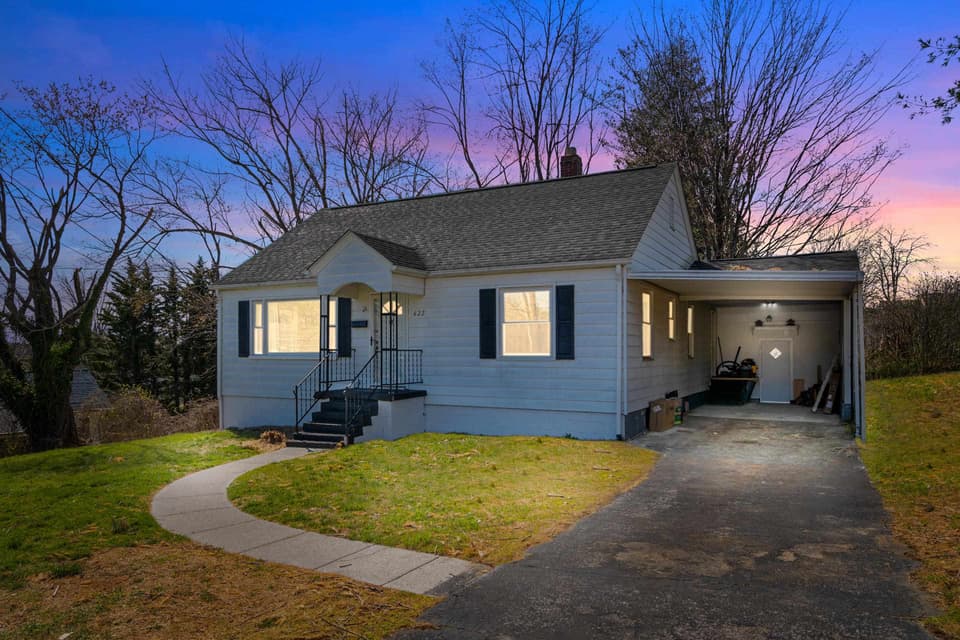 622 E Main Street, photo 6 of 36
